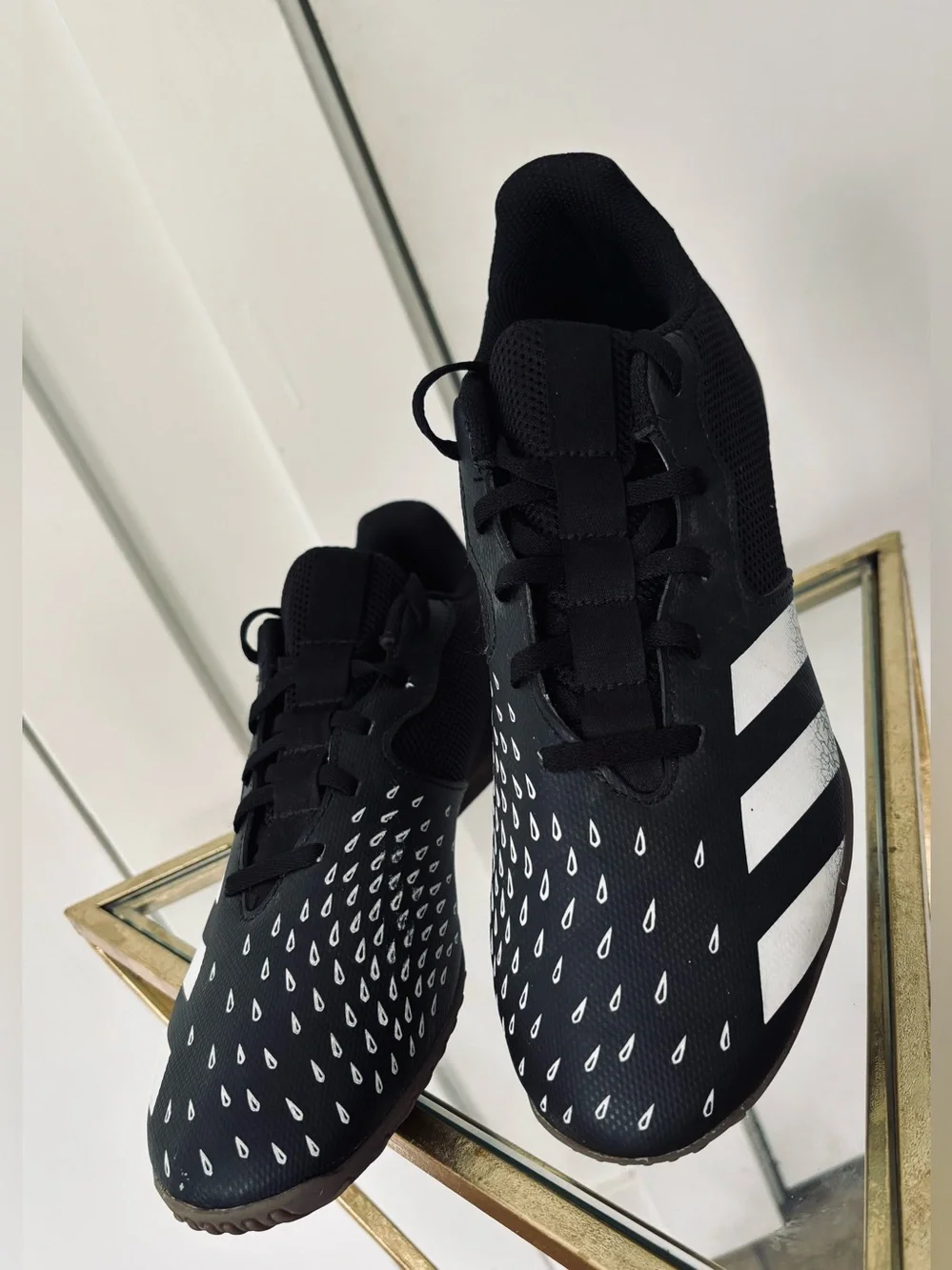 Men's Adidas Predator Freak.4 Sala indoor soccer shoes black/white size 8.5